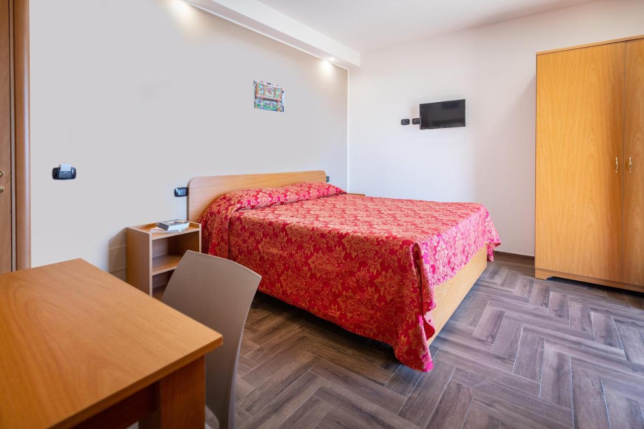 Il Giardino Country Holiday With Pool Таормина Стая снимка