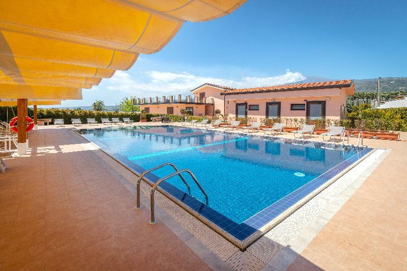 Il Giardino Country Holiday With Pool Таормина Екстериор снимка