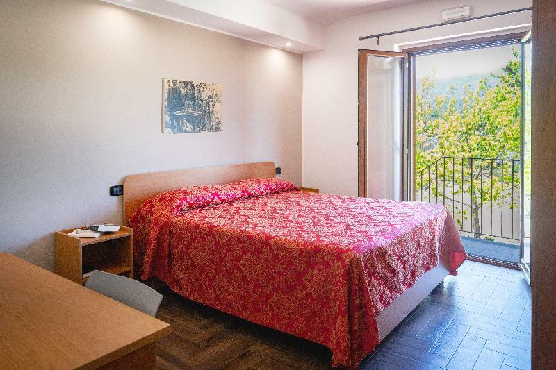 Il Giardino Country Holiday With Pool Таормина Екстериор снимка
